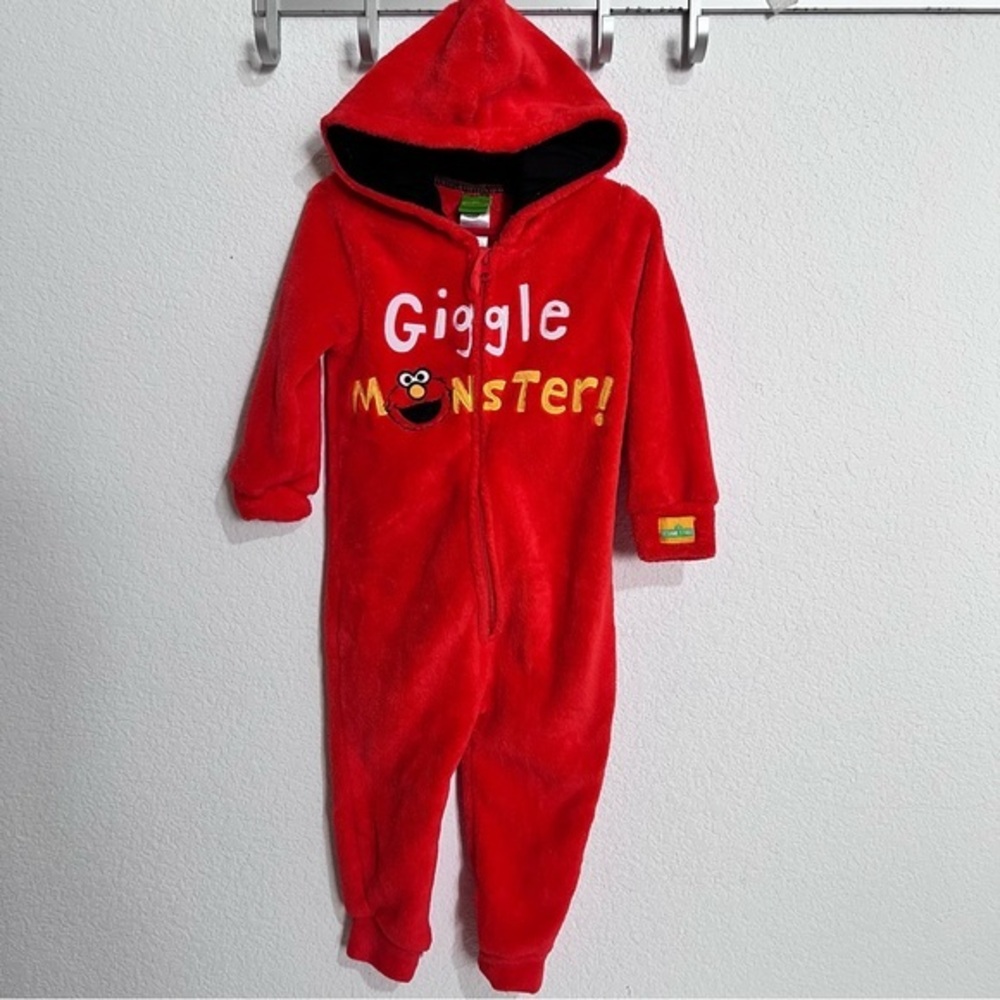 Sesame Street Red Elmo Graphic Giggle Monster Fleece Hooded Onesie Unisex 2T